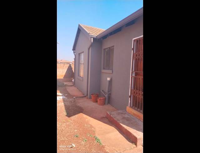 3 BEDROOM HOUSE FOR SALE IN THE ORCHARDS